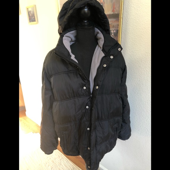 Old Navy MAN’S EXTRA LARGE JACKET. PRE-LOVED - Picture 5 of 8